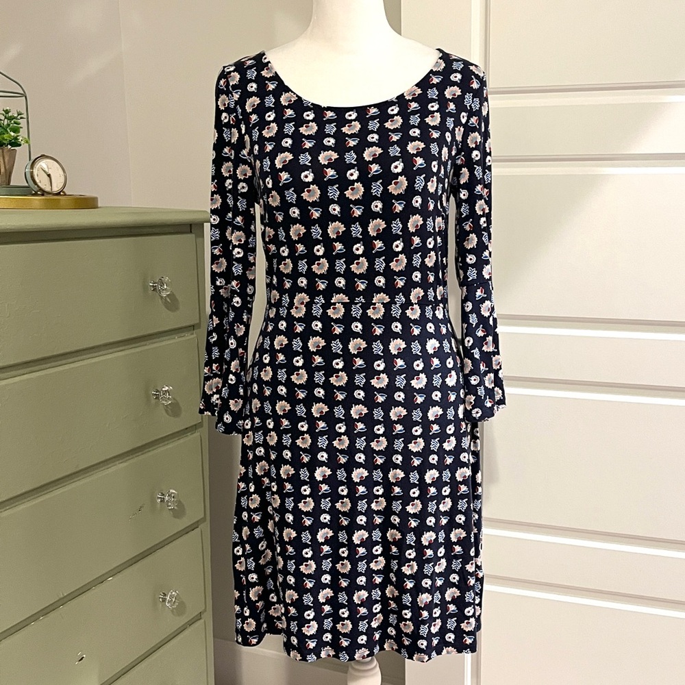 Boden Miriam A-Line Navy Floral Bell Sleeve Dress - Picture 12 of 12
